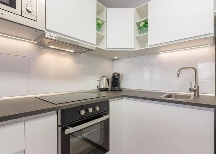 Luxury Duplex In Cristianos , 6 Pax Апартаменты *