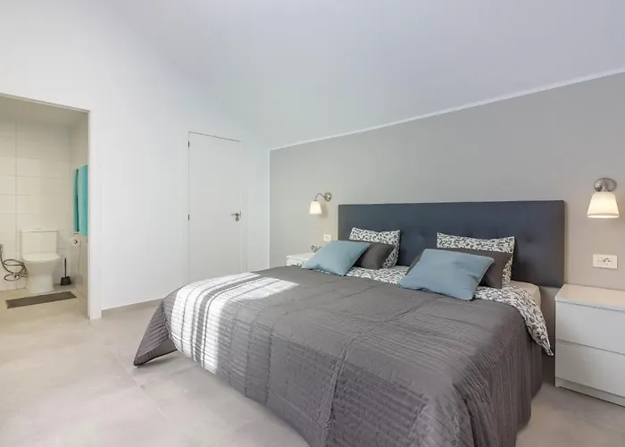 Luxury Duplex In Cristianos , 6 Pax * Лос Кристианос